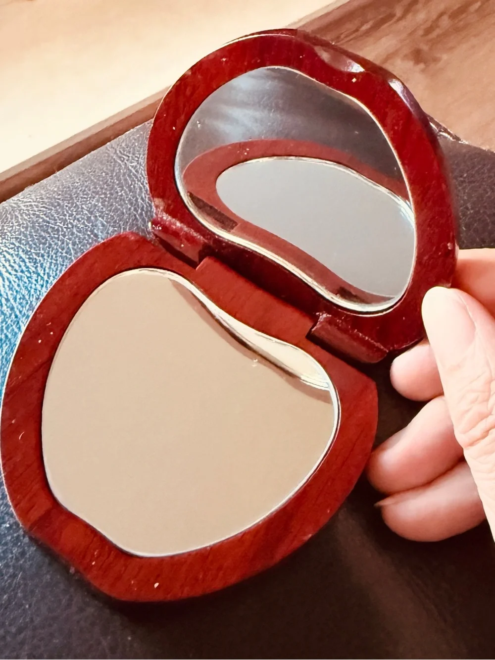 Sulwhasoo Real Wood Makeup Mirror with Floral Emboss